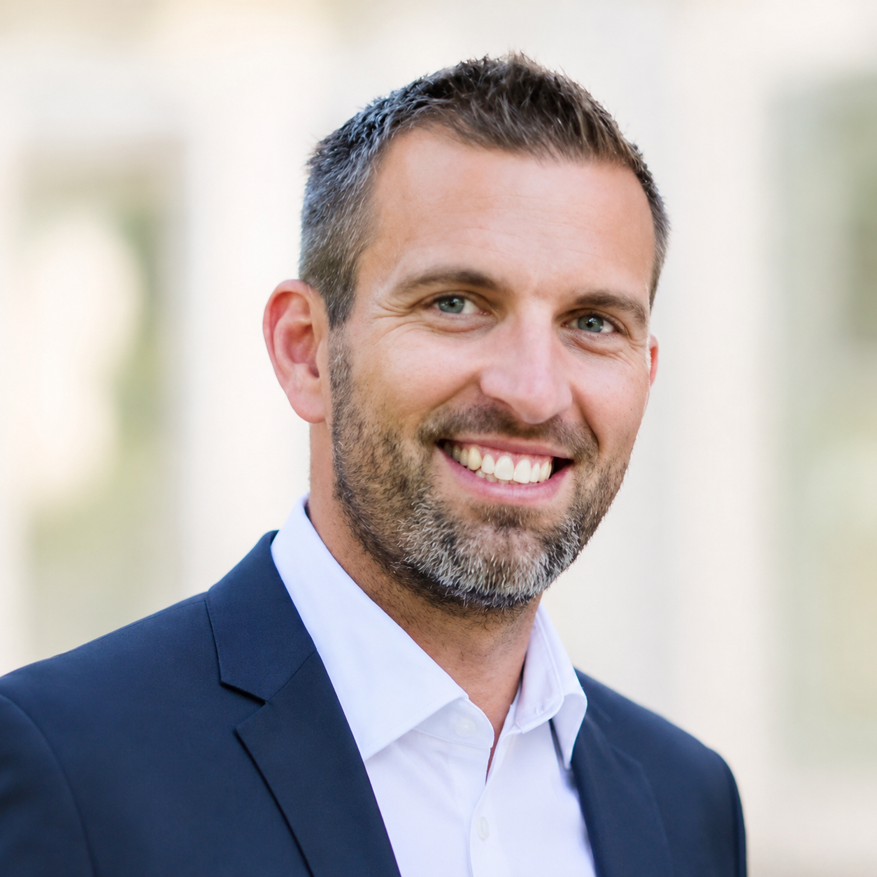 Portrait von Fabian Damaschke, Senior Berater für Informationssicherheit